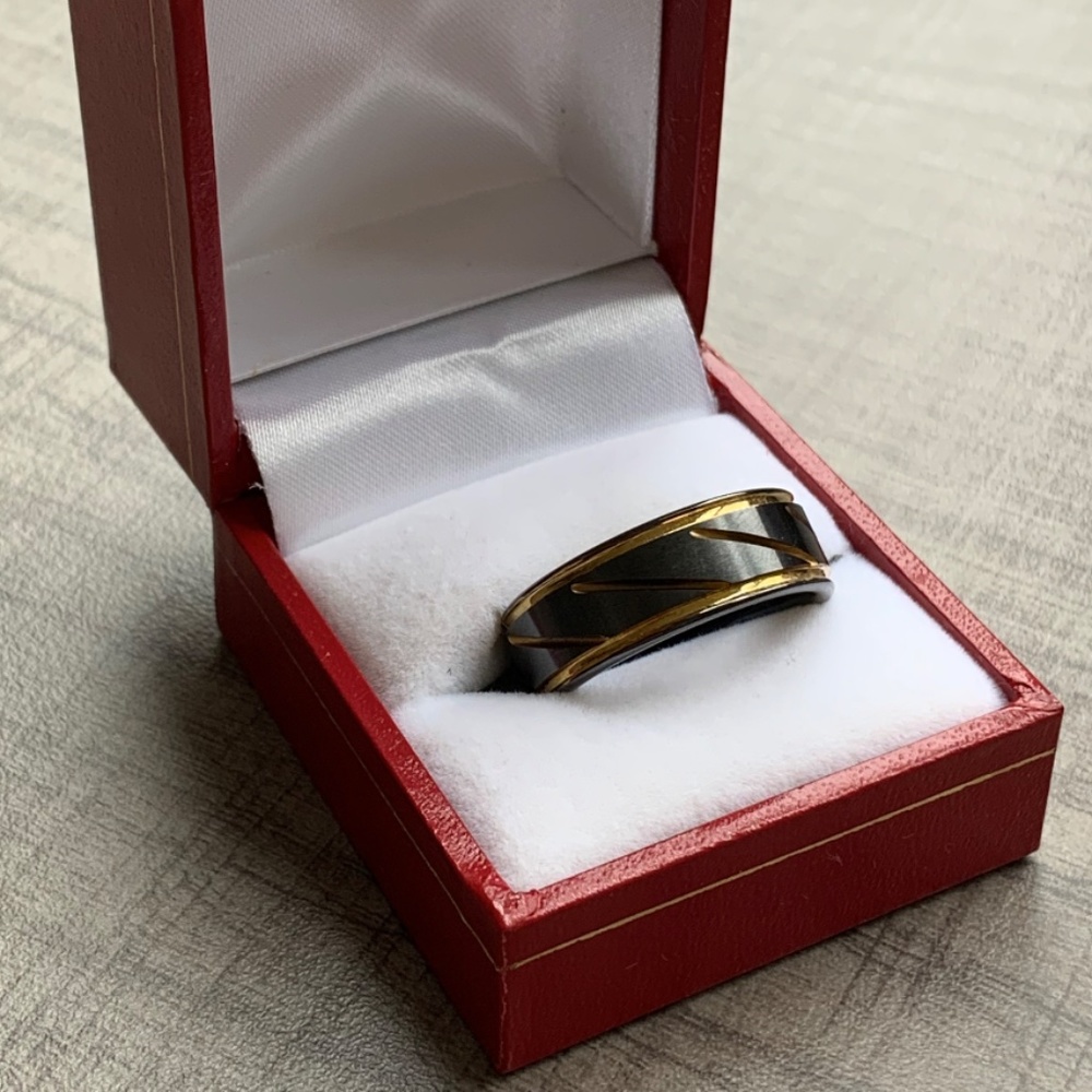 Stainless Steel #10 engagement/wedding rings